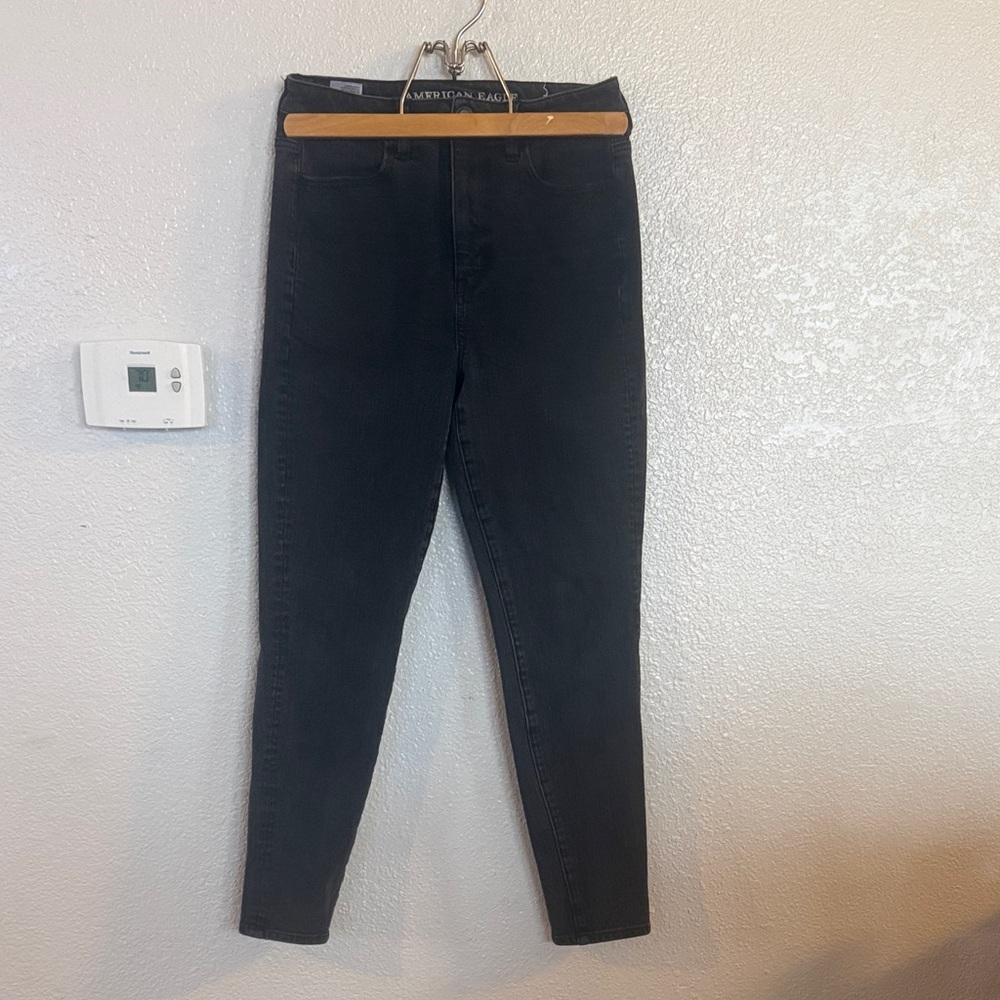 American Eagle Outfitters Black Skinny High-Rise Jeans